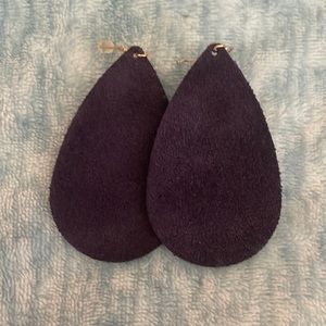 Nickel and Suede BlackBerry Suede Teardrops M